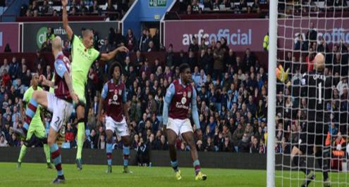 مانشستر سيتي يتعادل مع أستون فيلا ويترك القمة لأرسنال 